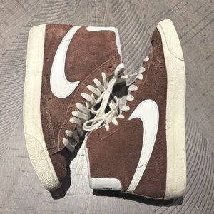 Nike Blazer Mid ‘77 Vintage Brown Suede High-Top Sneakers